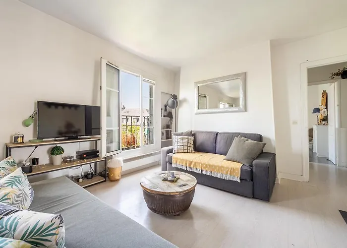 In Front Of The Sacre Coeur - 2 Bedrooms With Elevator